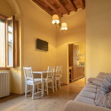 Romantic Pitti By Mmega Florencia Exterior foto