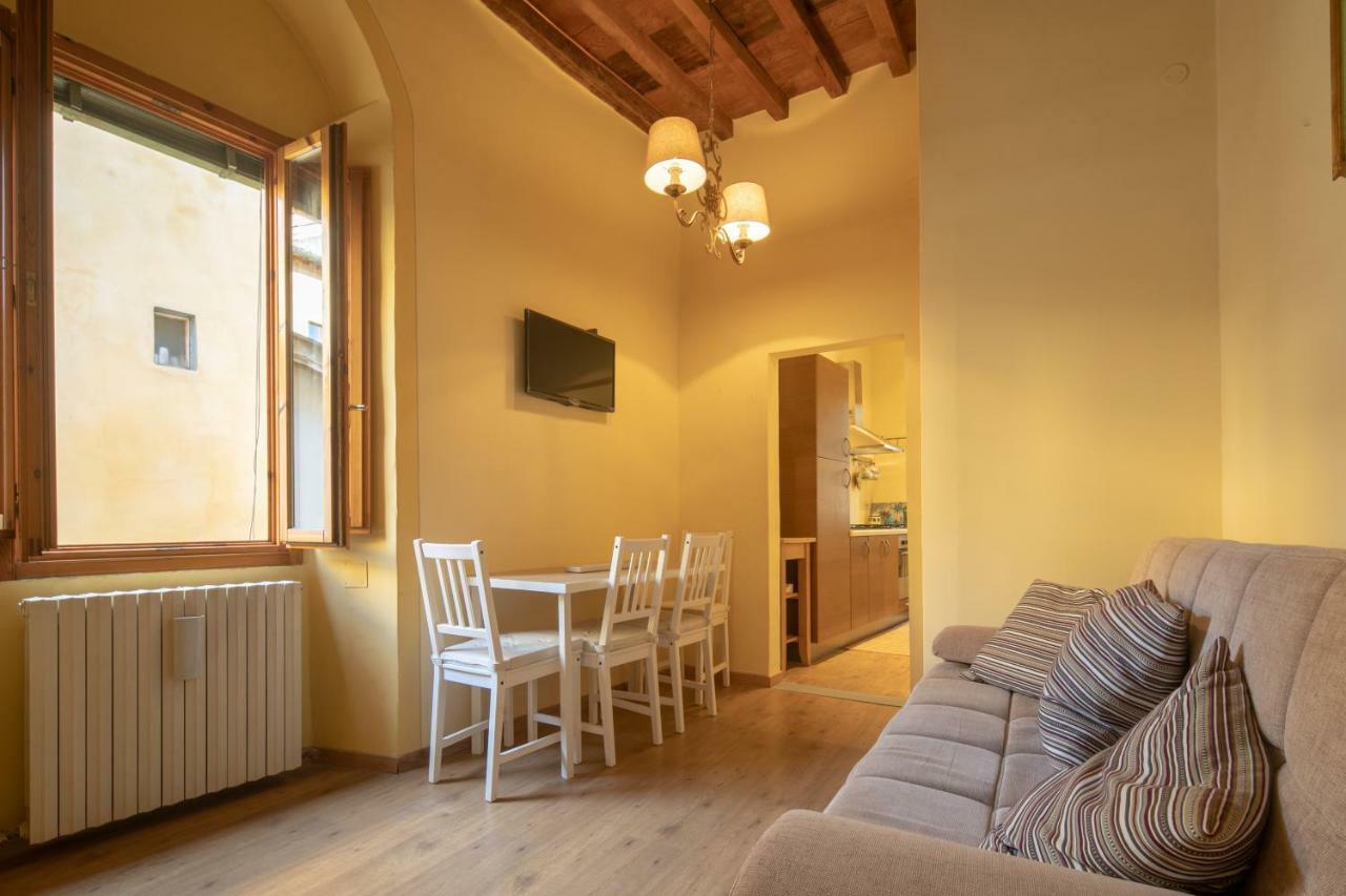 Romantic Pitti By Mmega Florencia Exterior foto